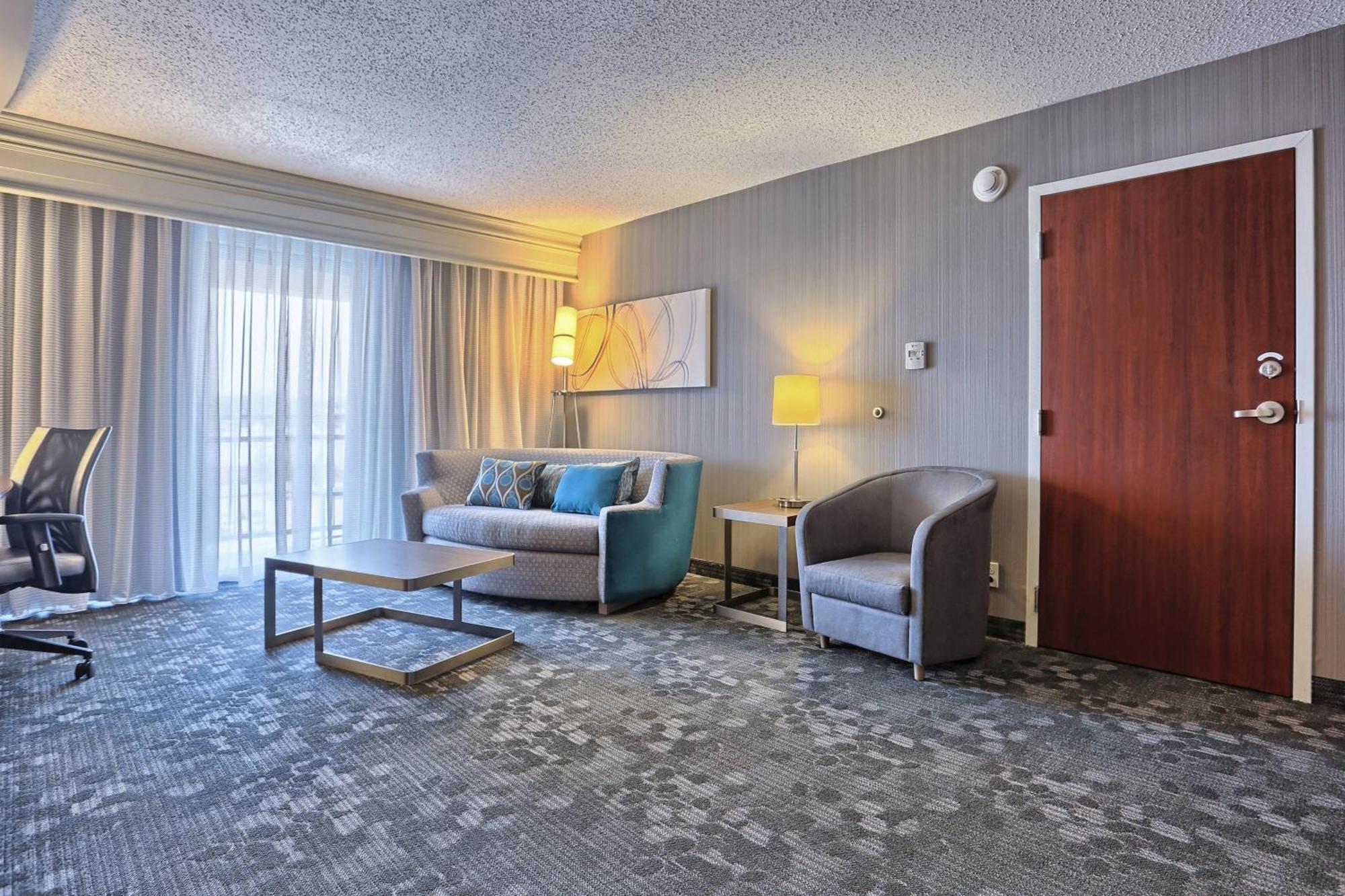 Courtyard By Marriott Harrisburg West/מכניקסבורג מראה חיצוני תמונה