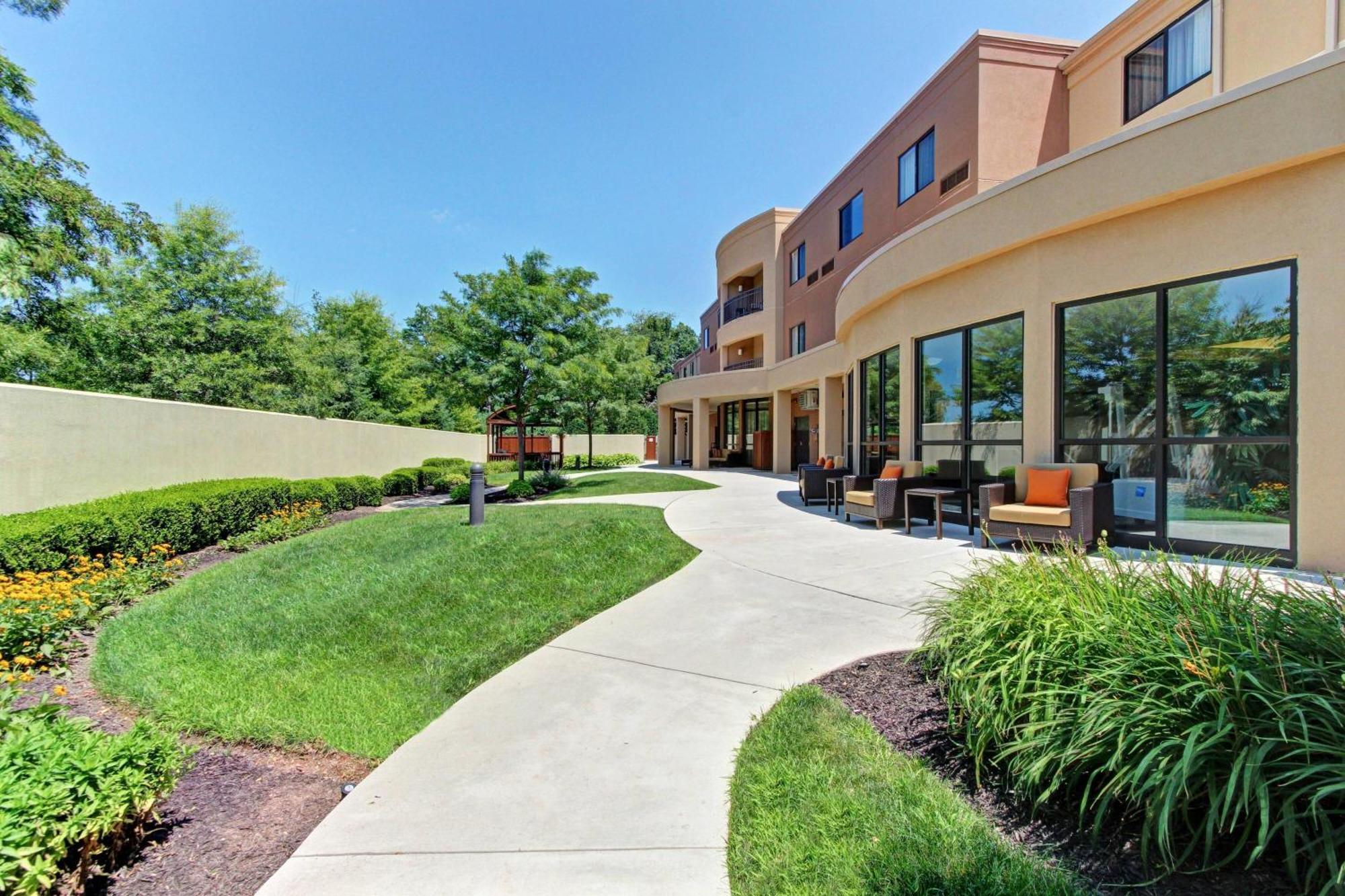 Courtyard By Marriott Harrisburg West/מכניקסבורג מראה חיצוני תמונה