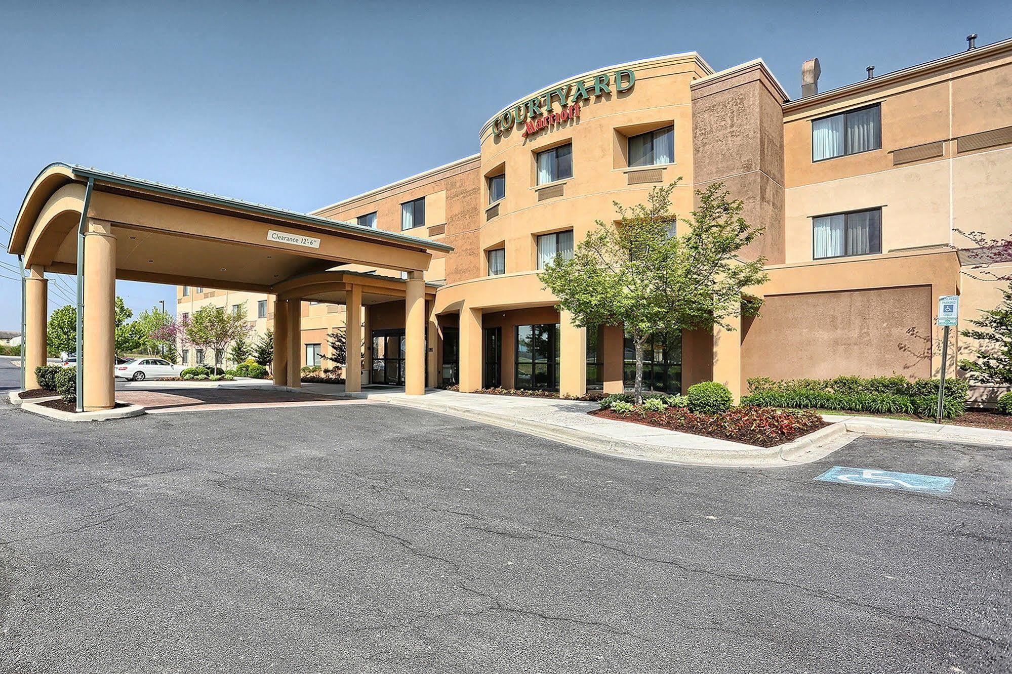 Courtyard By Marriott Harrisburg West/מכניקסבורג מראה חיצוני תמונה